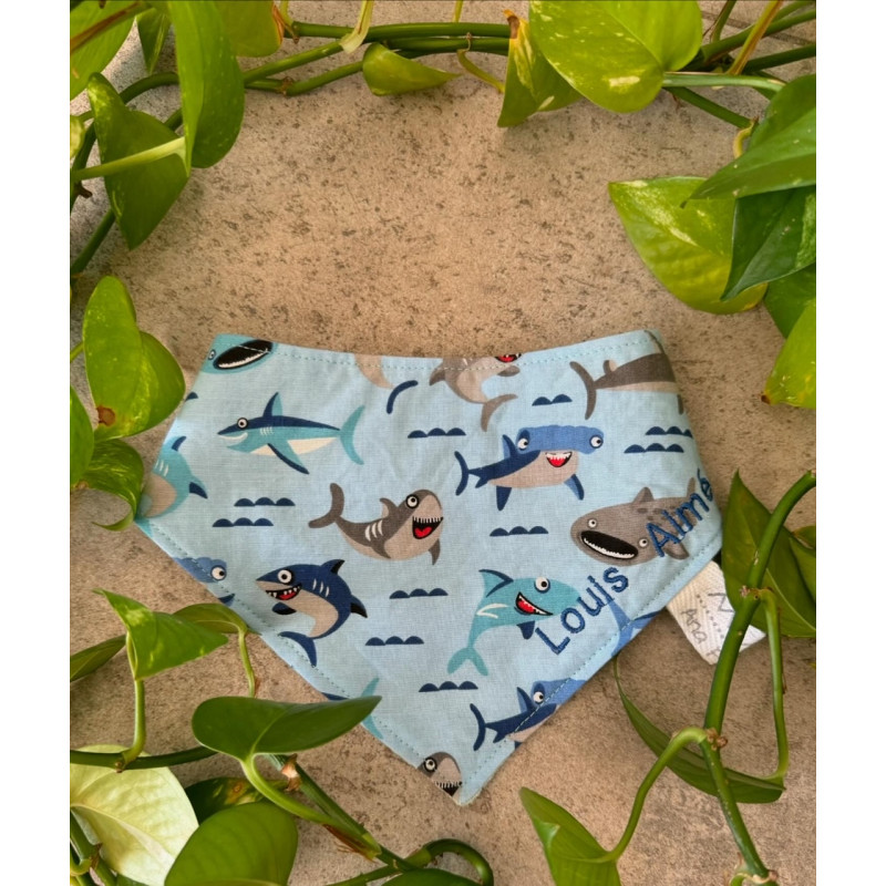 bavoir bandana requins