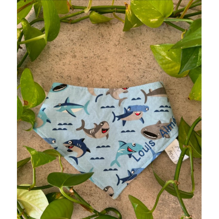 bavoir bandana requins