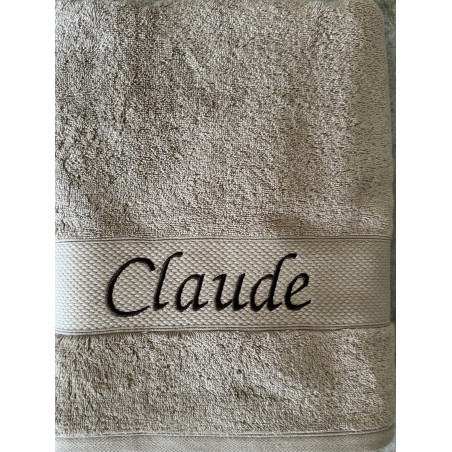 Drap de douche marron clair prénom