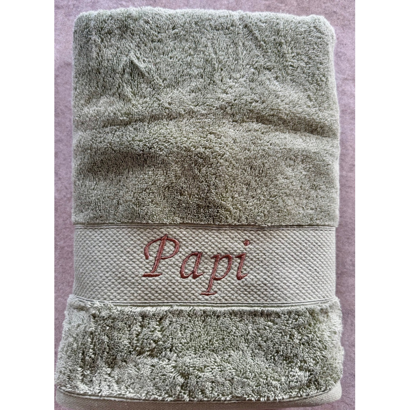 Drap de douche vert prénom